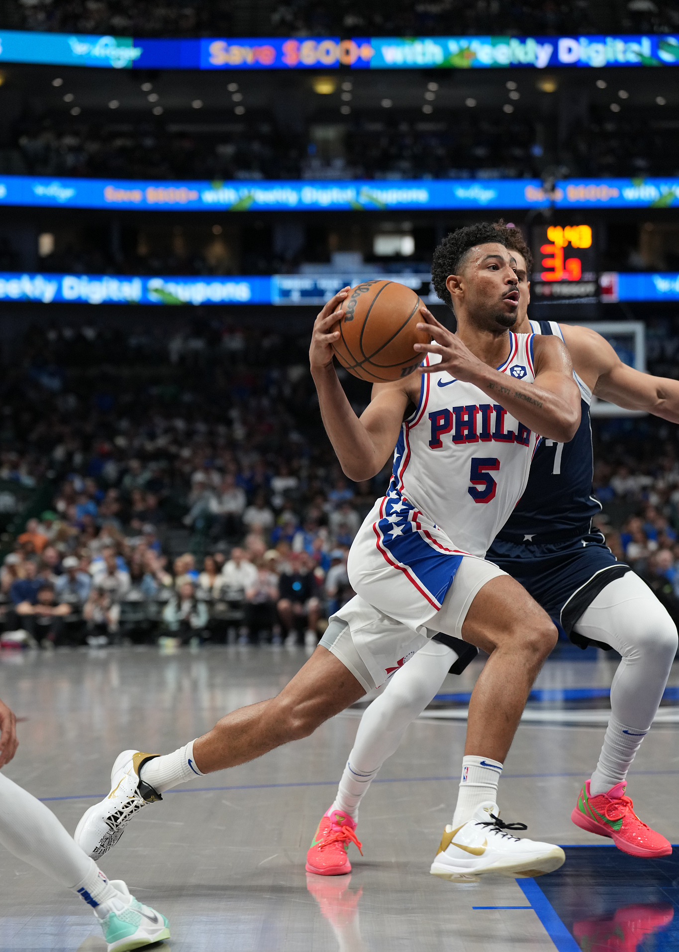 蜡笔小新森巴入侵