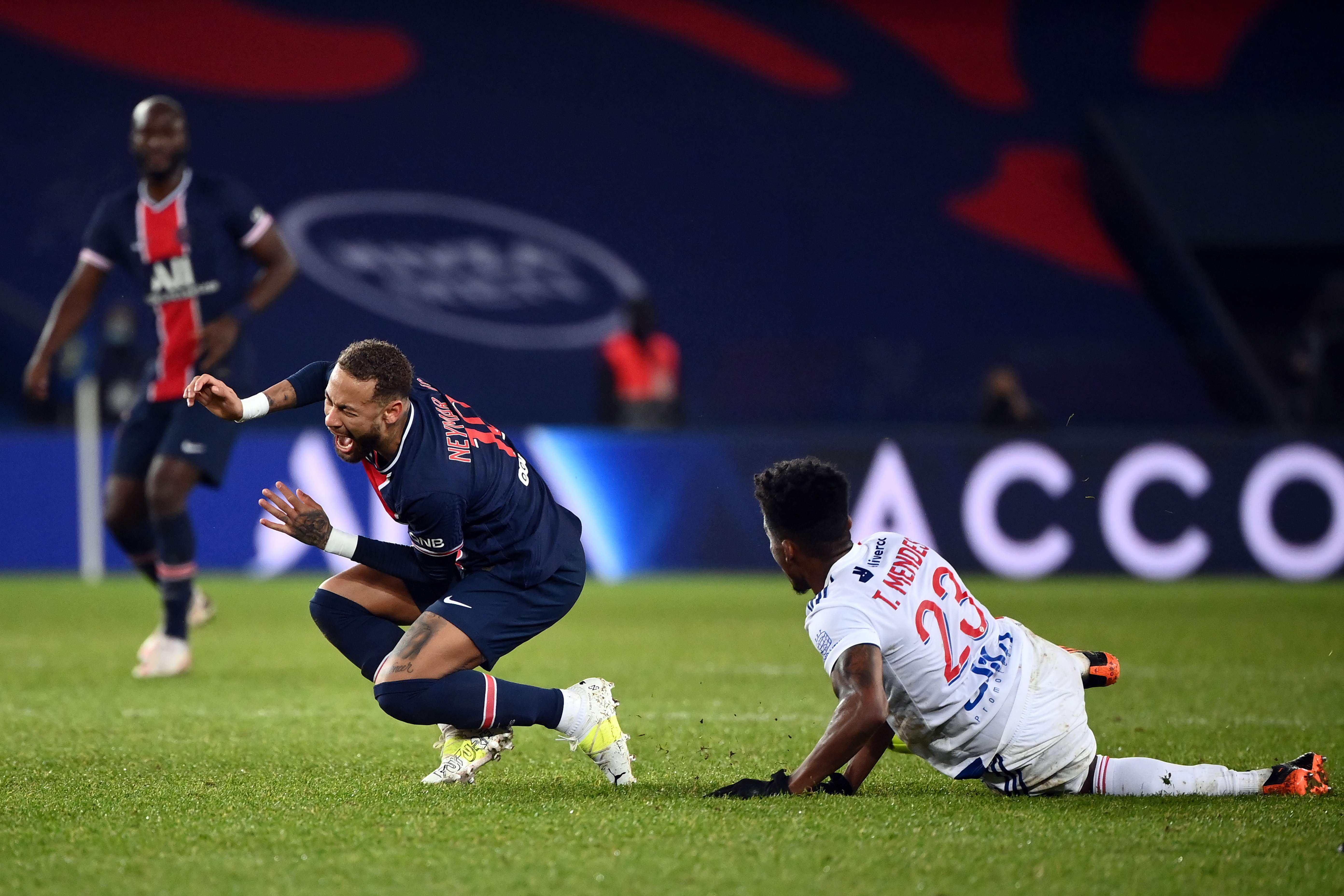 关于巴黎圣日耳曼内部会议纪要流出——加时末段完成体检,NBA总决赛使命明确,团队化学反应显著的信息 关于巴黎圣日耳曼内部会议纪要流出——加时末段完成体检,NBA总决赛使命明确,团队化学反应显著的信息