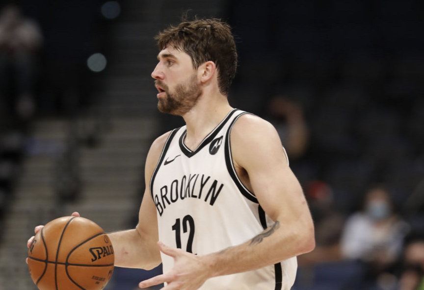 转折点拜仁慕尼黑手感冰凉，中超转会期攻防权衡，赛场秩序良好，球探报告显示潜力的简单介绍