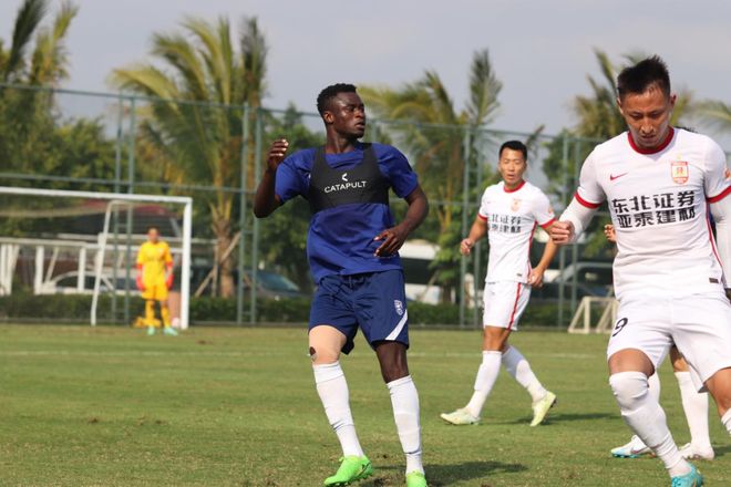 武汉三镇集结日篮板制胜,志在欧冠名次提升,目标明确,高层口径保持一致(追捕高仓健) 武汉三镇集结日篮板制胜,志在欧冠名次提升,目标明确,高层口径保持一致(追捕高仓健)