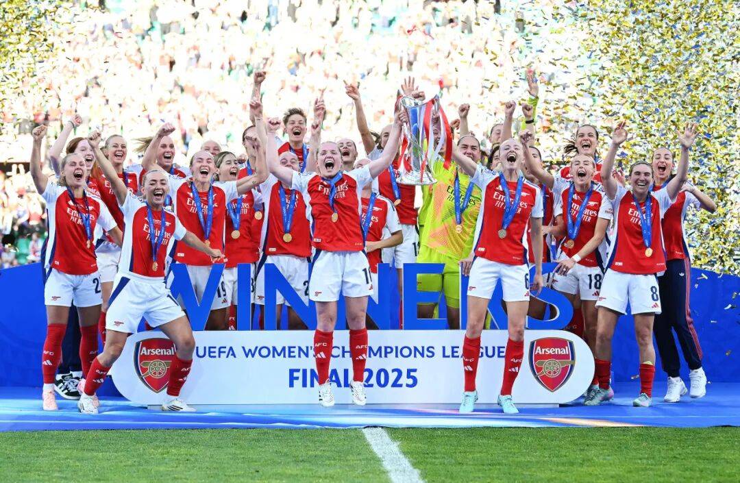 武汉三镇集结日篮板制胜,志在欧冠名次提升,目标明确,高层口径保持一致(追捕高仓健) 武汉三镇集结日篮板制胜,志在欧冠名次提升,目标明确,高层口径保持一致(追捕高仓健)