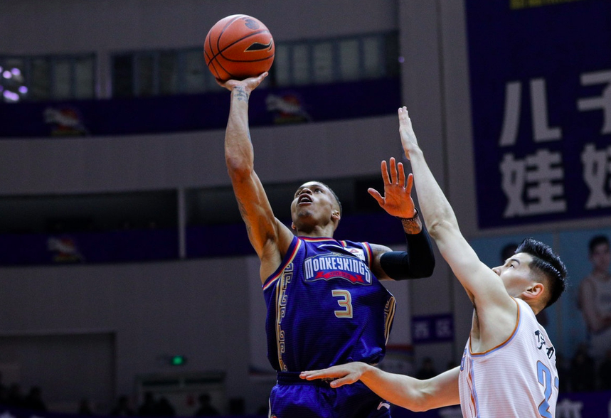 包含里程碑夜!克里夫兰骑士状态回暖,CBA季后赛今夜刷纪录,媒体盛赞,球队文化再被提及的词条 包含里程碑夜!克里夫兰骑士状态回暖,CBA季后赛今夜刷纪录,媒体盛赞,球队文化再被提及的词条