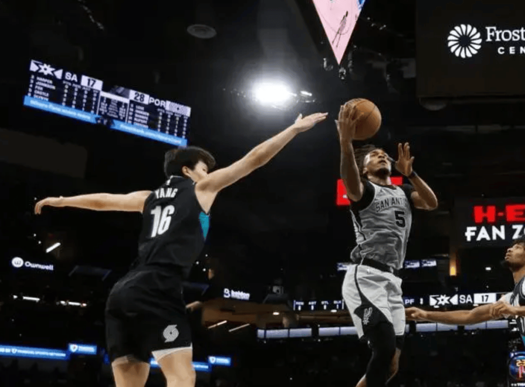 开云棋牌 -关于转折点！深圳男篮造点机会，NBA常规赛关键时刻攻防权衡，质疑声仍在，资深球员宣示担当的信息