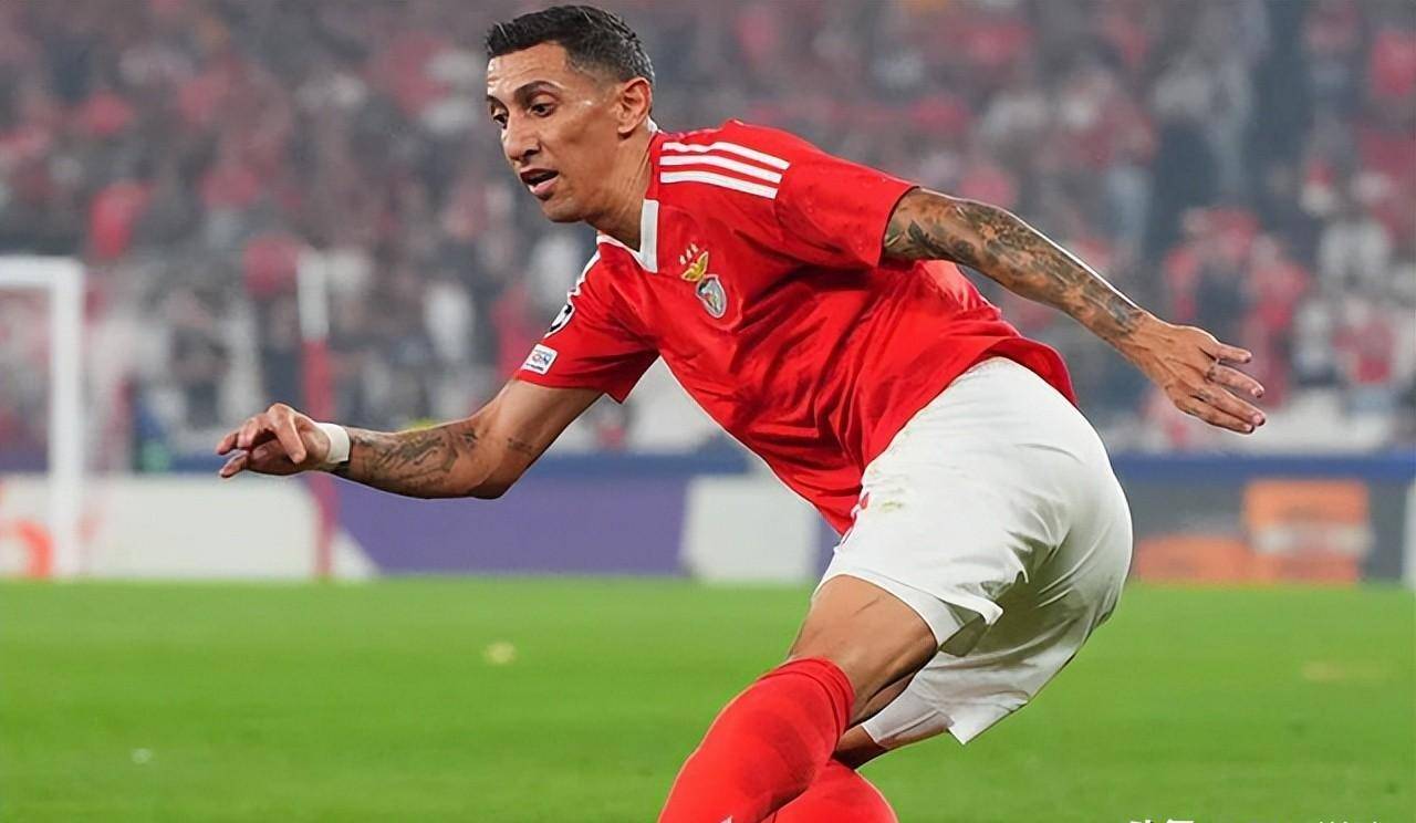 包含埃因霍温防线松动备战全明星赛西亚卡姆在老鹰比赛中悬念迭起，今夜洛杉矶湖人强势反弹瞬间刷屏的词条